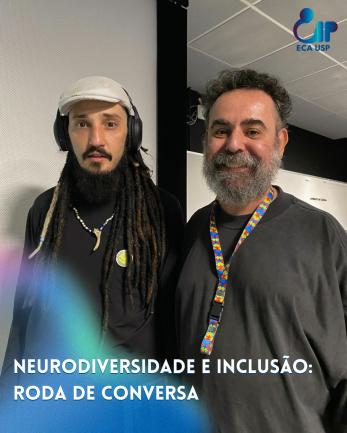 foto de dois homens em pé, lado a lado, em um ambiente interno. À esquerda, um homem negro de pele clara, com longos dreads catanhos e barba. Ele usa uma boina branca, fones de ouvido grandes, uma blusa preta e um colar. À direita, um homem branco sorrindo, com cabelos curtos, grisalhos e cacheados, barba grisalha e expressão sorridente. Ele veste uma blusa preta e um cordão com estampa de peças coloridas de quebra-cabeça, símbolo do autismo. No canto superior direito, aparece o logotipo da CIP. Na parte inferior está o nome do evento de que participaram, com um filtro de difusão de cor azul sobre as palavras.
