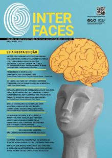 Arte digital com o logo da Revista em branco no canto superior esquerdo. Ao lado dele há o texto “Inter Faces” em amarelo, sendo que a palavra “Inter” está acima da palavra “Faces”. Ao lado há um qr code e o logo da ECA USP. Abaixo há um texto de informações sobre o volume da revista ao lado de uma ilustração de um cérebro amarelo e um rosto cinza esculpido. O fundo da imagem é azul claro.