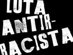 Escrito luta antirracista e caracteres com letras diferentes entre si e as palavras inclinadas