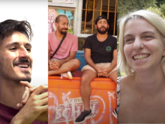 Montagem com três fotos verticais. A primeira, à esquerda,  mostra um homem branco entre 20 e 30 anos, de cavanhaque e cabelos curtos e castanhos, vestindo uma camiseta vinho e sorrindo. Na foto do meio, dois homens negros de pele clara e  barba estão sentados em cima de um freezer  laranja. O homem à esquerda tem o cabelo raspado e veste uma camiseta rosa e tênis amarelos. Já o da direita, veste uma camiseta, sapatos e touca pretos e bermuda bege. A terceira foto, à direita, mostra uma mulher branca, entre