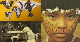 Montagem de tres fotografias. Na foto a direita, no topo, o desenho de um mapa mundi sob um fundo amarelo; abaixo dela, a reprodução de um quadro de época, em que uma mulher entendiada está sentada à mesa com um homem, que ri. Na fotografia à esquerda, o rosto de um menino indígena está bem próximo. Ele possui traços de tinta preta pelas bochechas e testa. 